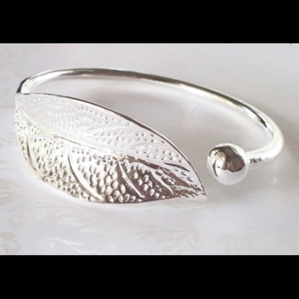 Silver Plate Leaf Open Side Bangle